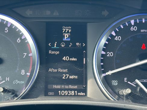 Used 2016 Toyota Highlander Limited Platinum w/ Four Season Floor Mat Package AWD/4WD image 20