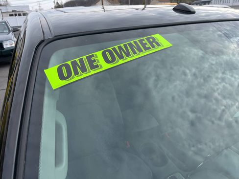 Used 2014 Nissan Frontier SL w/ SL Moonroof Package image 39