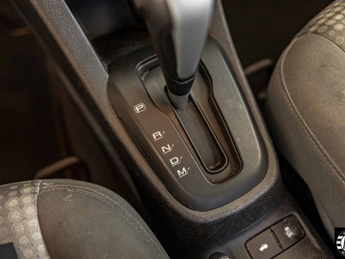 Used 2017 Chevrolet Sonic LS image 25