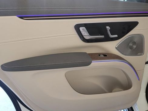 Used 2023 Mercedes-Benz EQS 450+ SUV image 10