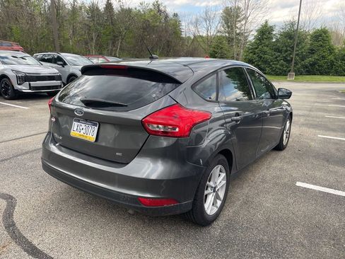Used 2018 Ford Focus SE FWD image 5