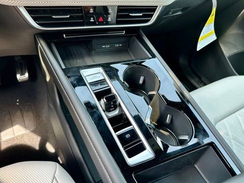 New 2026 Volkswagen Atlas Cross Sport SEL Premium R-Line AWD/4WD image 28