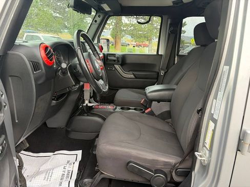 Used 2016 Jeep Wrangler Unlimited Sport w/ Quick Order Package 24S AWD/4WD image 24