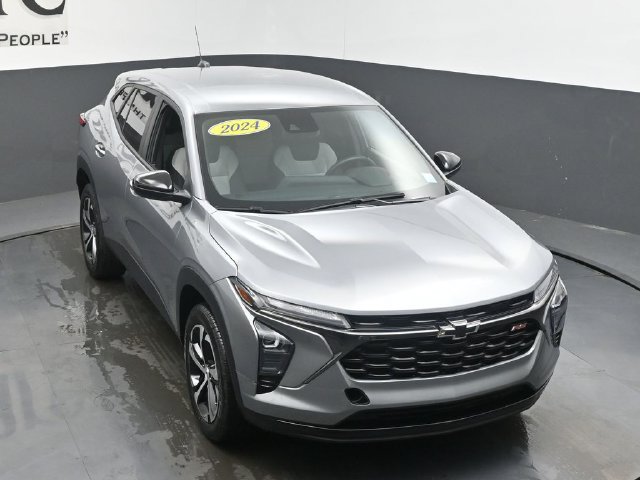 Used 2024 Chevrolet Trax RS w/ Driver Confidence Package FWD image 51