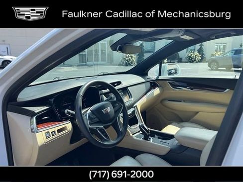 Used 2017 Cadillac XT5 Premium Luxury AWD/4WD image 18