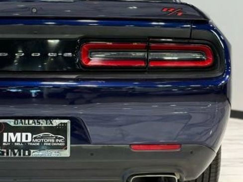 Used 2016 Dodge Challenger R/T Plus image 9