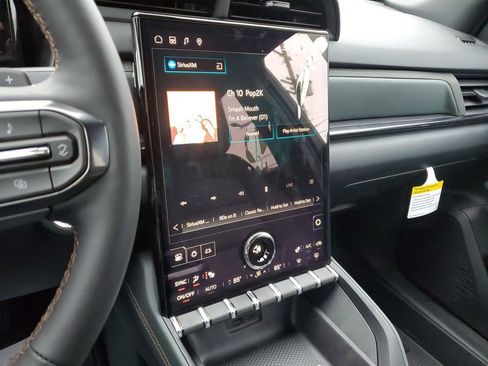 New 2026 GMC Terrain AT4 w/ LPO, Black Badging Package image 23