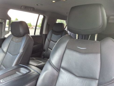 Certified 2016 Cadillac Escalade ESV 2WD image 22