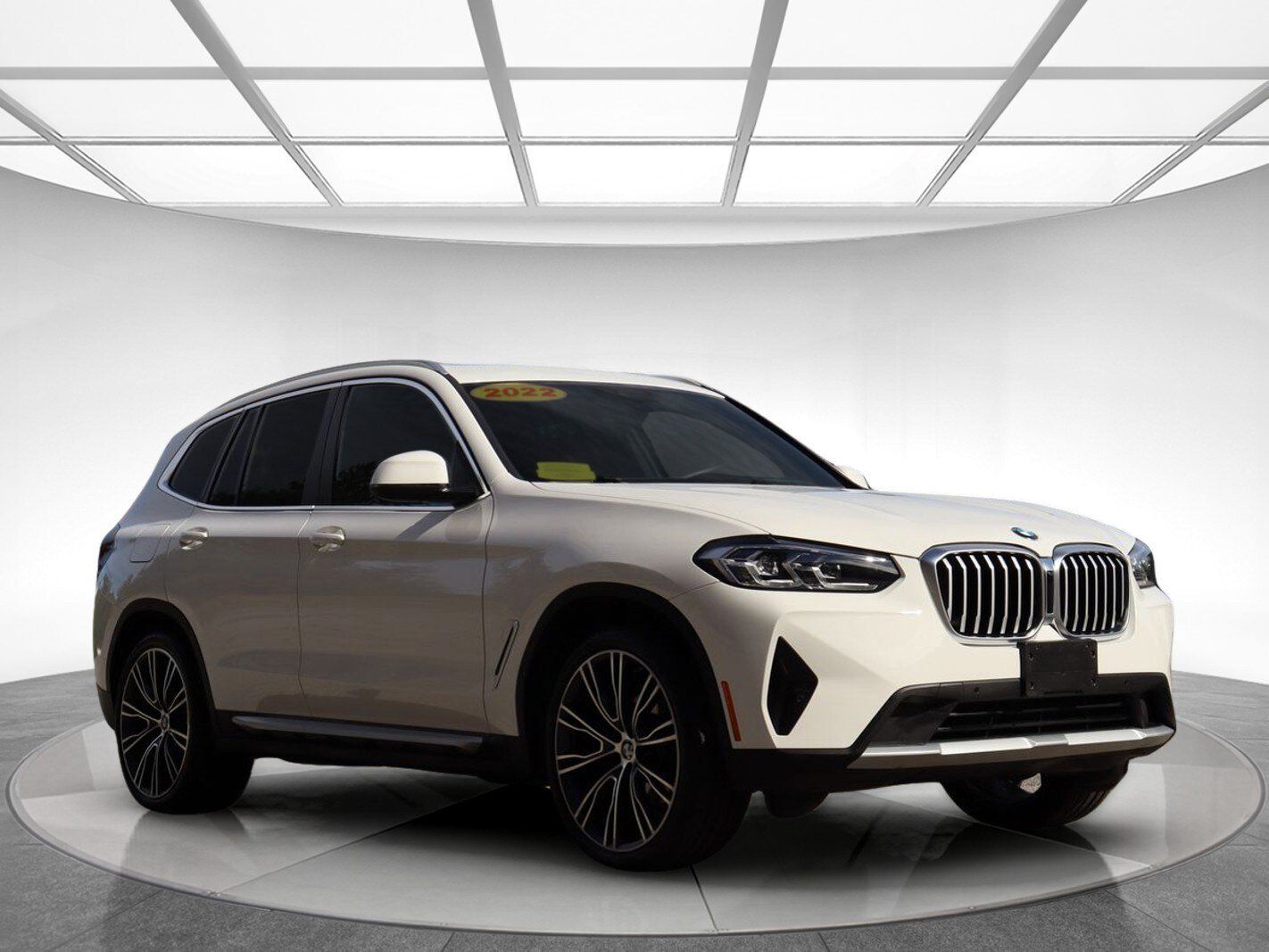 Used 2022 BMW X3 xDrive30i w/ Premium Package 2 (ZPA) AWD/4WD image 3
