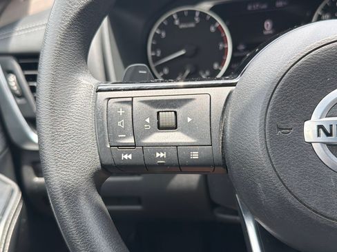 Used 2021 Nissan Rogue S FWD image 30