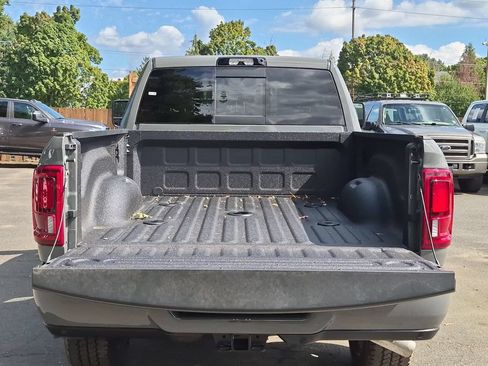 New 2027 RAM 2500 Laramie w/ Night Edition AWD/4WD image 10