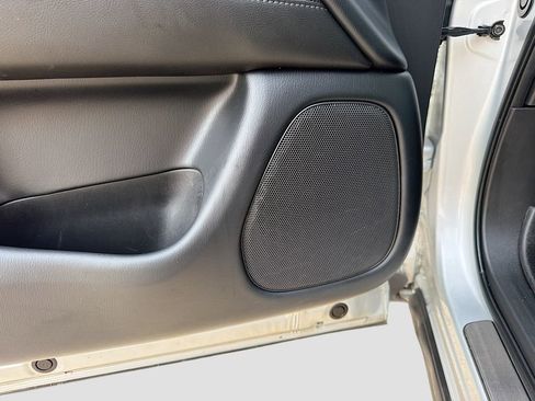 Used 2020 Nissan Pathfinder Platinum image 21