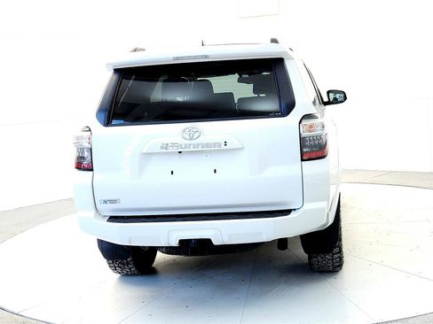 Certified 2022 Toyota 4Runner SR5 image 5