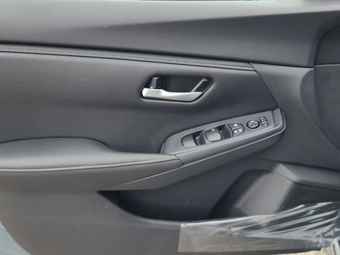 New 2025 Nissan Sentra SV image 9