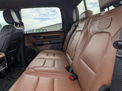 Used 2022 RAM 1500 Limited w/ Body Color Bumper Group AWD/4WD image 15
