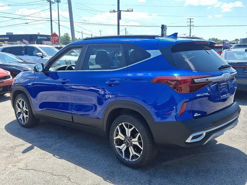 Used 2023 Kia Seltos EX image 5