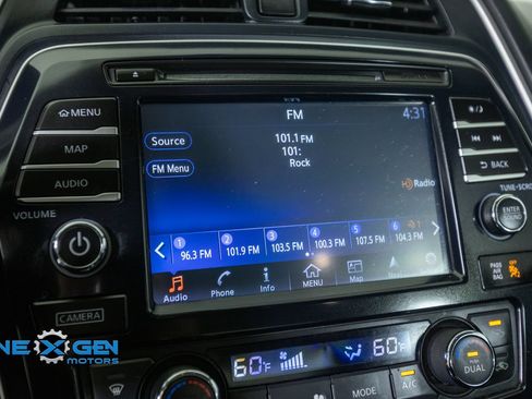 Used 2018 Nissan Maxima SR w/ Midnight Edition FWD image 19