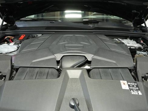 New 2026 Porsche Cayenne Coupe AWD/4WD image 30