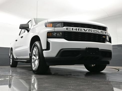 Used 2021 Chevrolet Silverado 1500 Custom AWD/4WD image 29