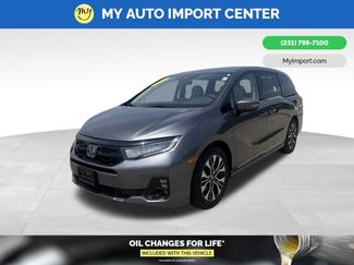 Used 2025 Honda Odyssey Elite video 3