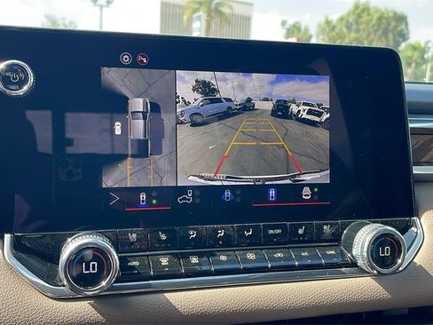 New 2026 GMC Canyon Denali image 19