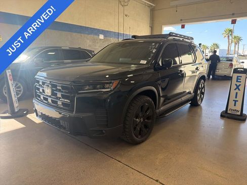 Used 2026 Honda Pilot Black Edition image 2