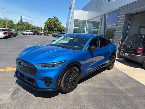 Used 2025 Ford Mustang Mach-E Premium w/ Sport Appearance Package AWD/4WD image 2