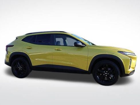 Used 2025 Chevrolet Trax ACTIV image 11