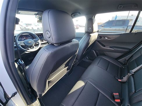 New 2026 Chevrolet Equinox LT w/ Convenience Package II image 27