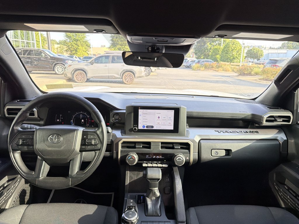 Used 2025 Toyota Tacoma SR5 AWD/4WD image 19