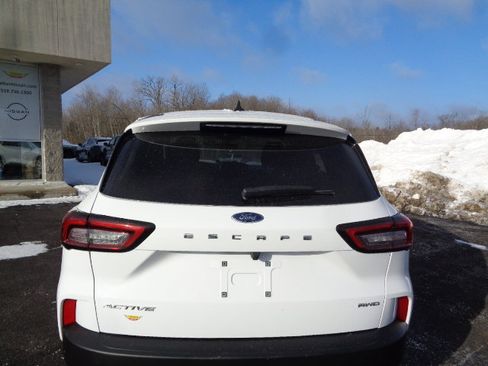 Used 2025 Ford Escape Active image 4