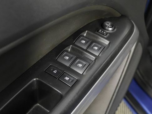 Used 2022 Chevrolet Colorado LT w/ LT Convenience Package AWD/4WD image 34