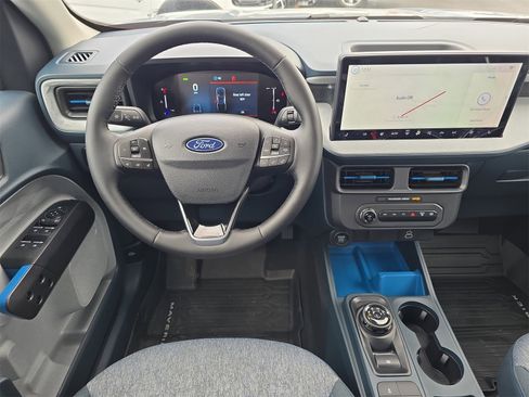 New 2025 Ford Maverick XLT w/ XLT Luxury Package image 9