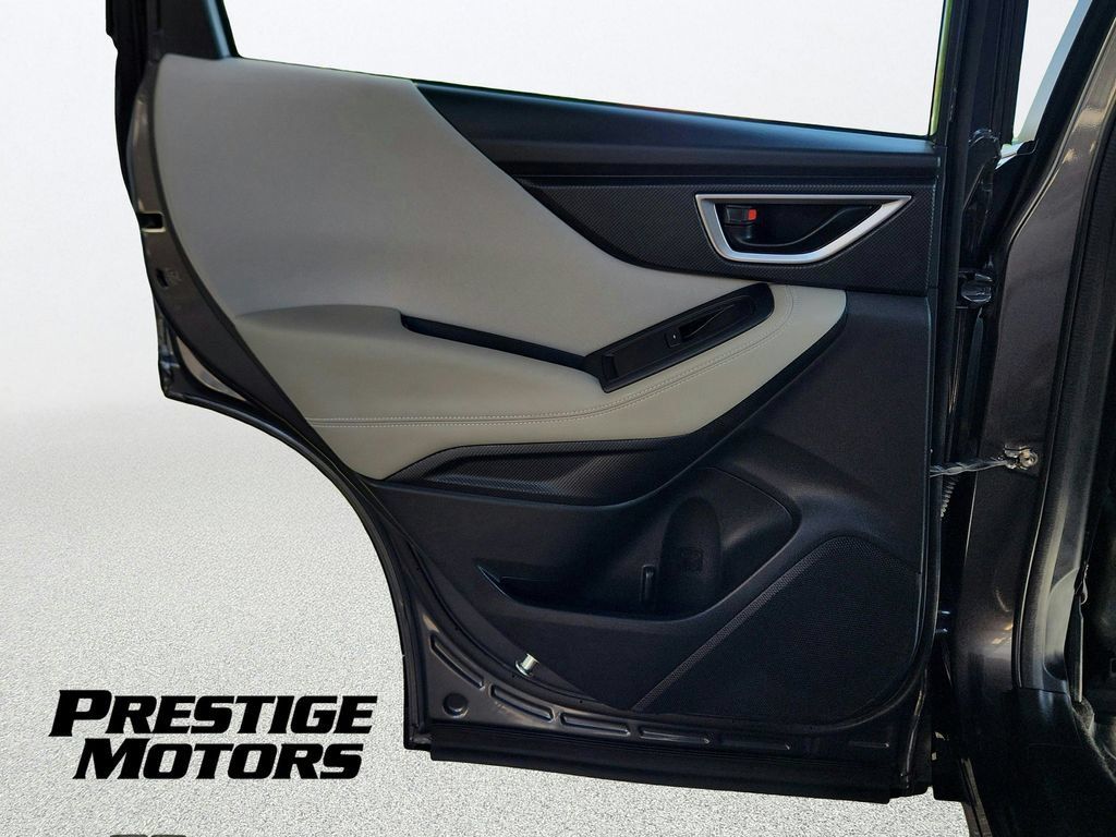 Used 2023 Subaru Forester AWD/4WD image 20