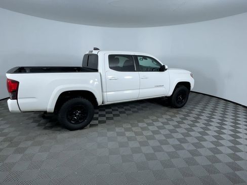 Used 2020 Toyota Tacoma SR5 image 9