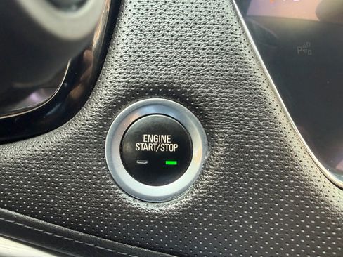 Used 2017 Cadillac XT5 Luxury FWD image 28