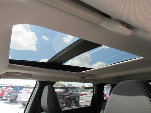 New 2026 Mitsubishi Outlander SEL FWD image 25