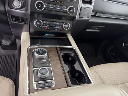Used 2019 Ford Expedition Max Platinum AWD/4WD image 15