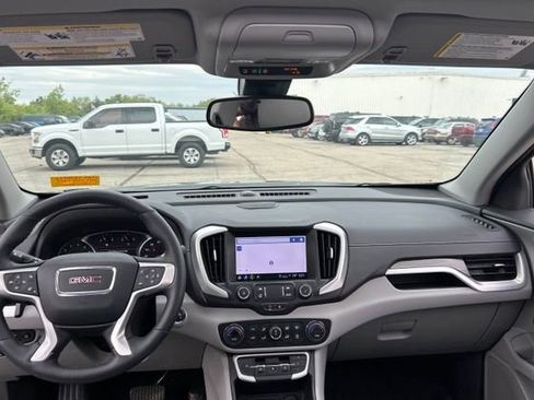 Used 2023 GMC Terrain SLT w/ Infotainment Package II AWD/4WD image 6