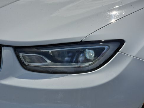 Certified 2024 Chrysler Pacifica Touring-L FWD image 29