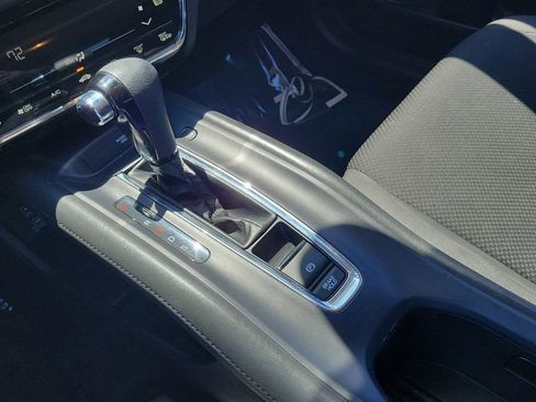 Used 2022 Honda HR-V EX image 18