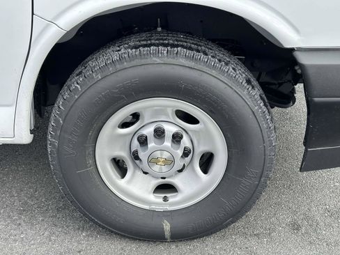 New 2025 Chevrolet Express 2500 w/ Driver Convenience Package image 17