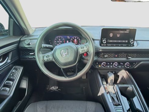 Used 2024 Honda Accord EX image 18