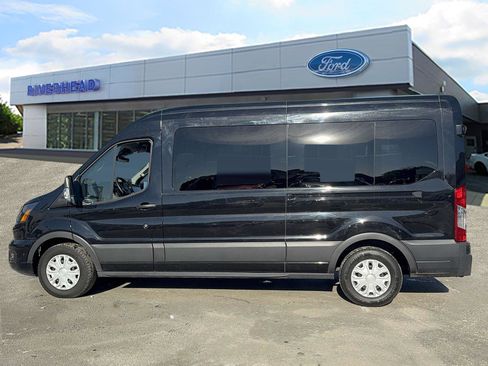 Used 2023 Ford Transit 350 XLT image 3