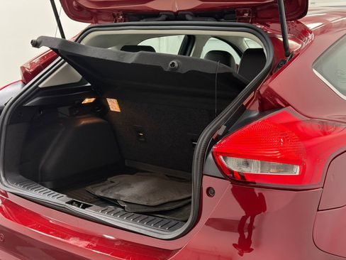 Used 2016 Ford Focus Titanium w/ Exterior Protection Package image 8