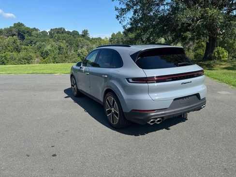 New 2025 Porsche Cayenne S image 3