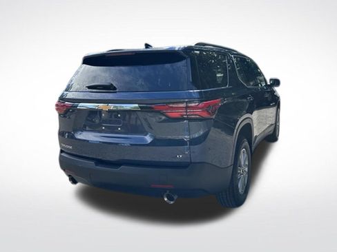 Used 2023 Chevrolet Traverse LT FWD image 6