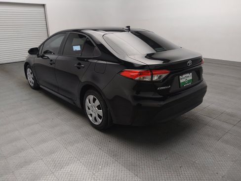 Used 2025 Toyota Corolla LE FWD image 5