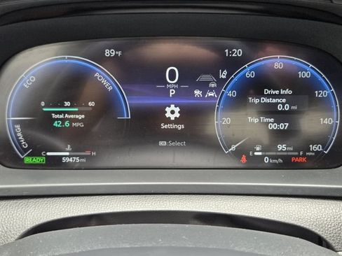 Used 2023 Toyota Crown AWD/4WD image 13