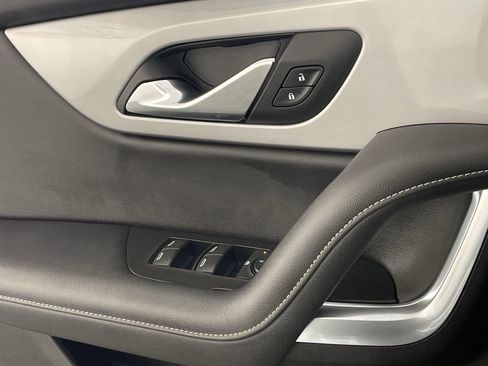 Used 2024 Chevrolet Blazer LT image 18